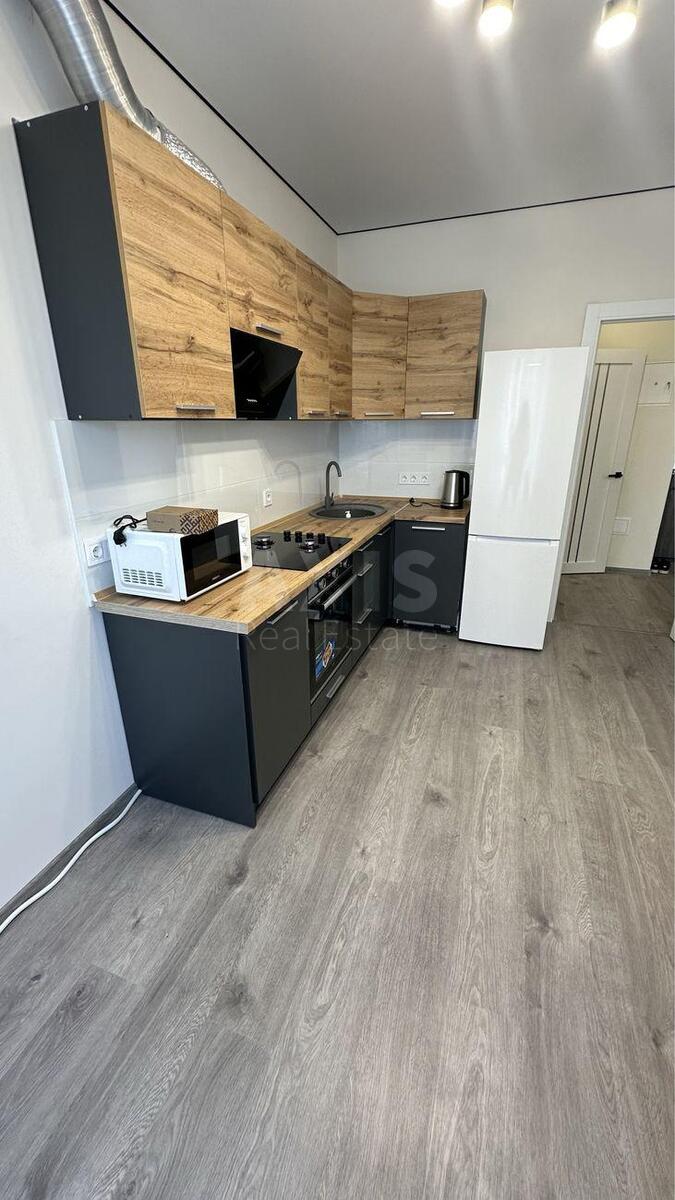 1k apartment vul. Metrologichna 1090