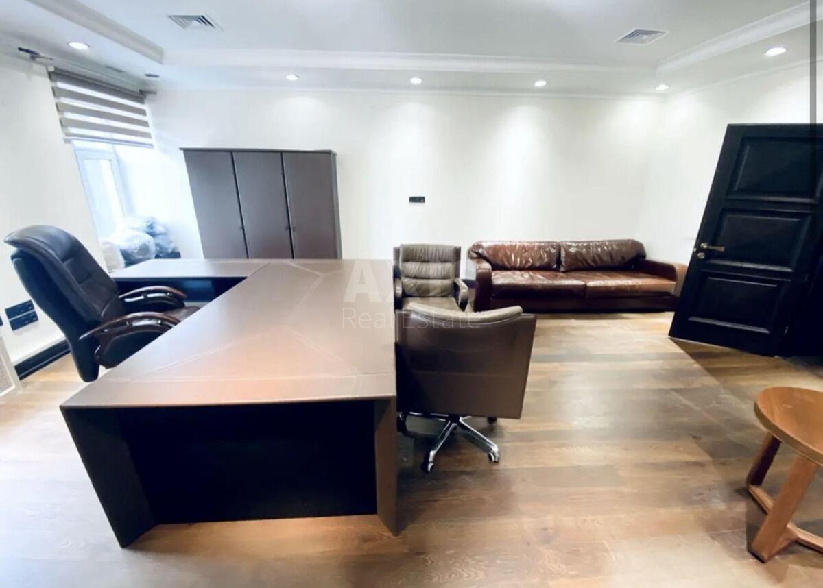 Office vul. Volodymyrs'ka 23А, 198m2621411