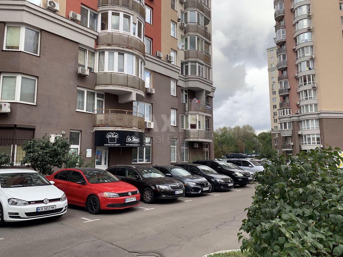 Объект торговли ул. Мейтуса Композитора 4А, 215м25