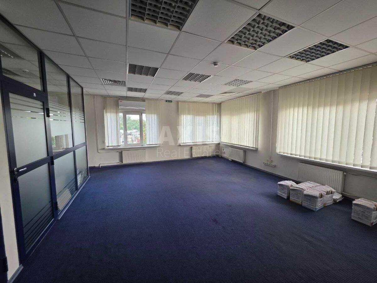 Office dor. Velyka Kil'ceva 22, 326m2592353