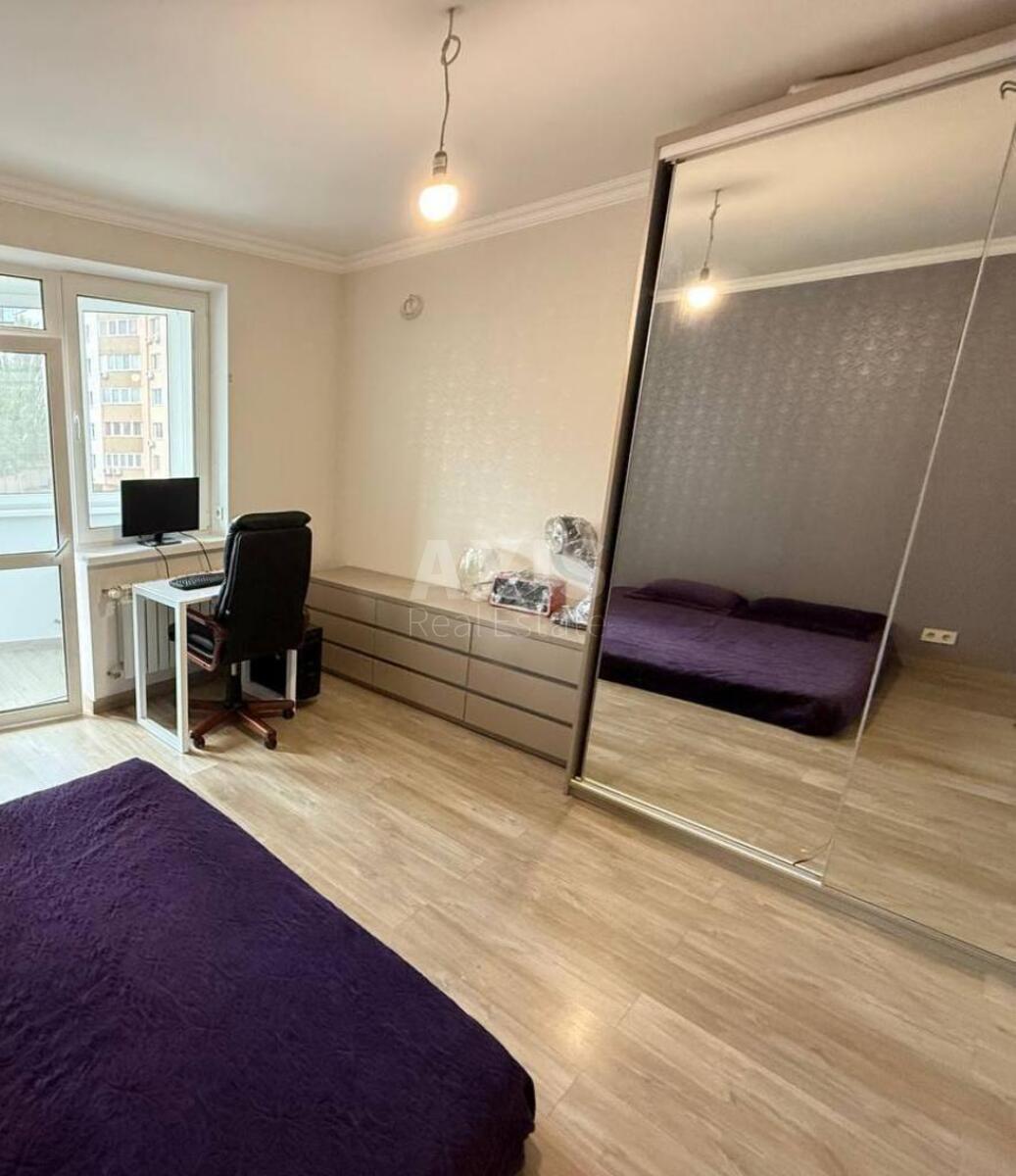 2k apartment vul. Demii'vs'ka 13584142
