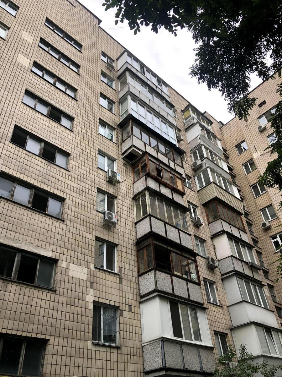 Объект торговли ул. Драгомирова Михаила 6Б, 122м2586391