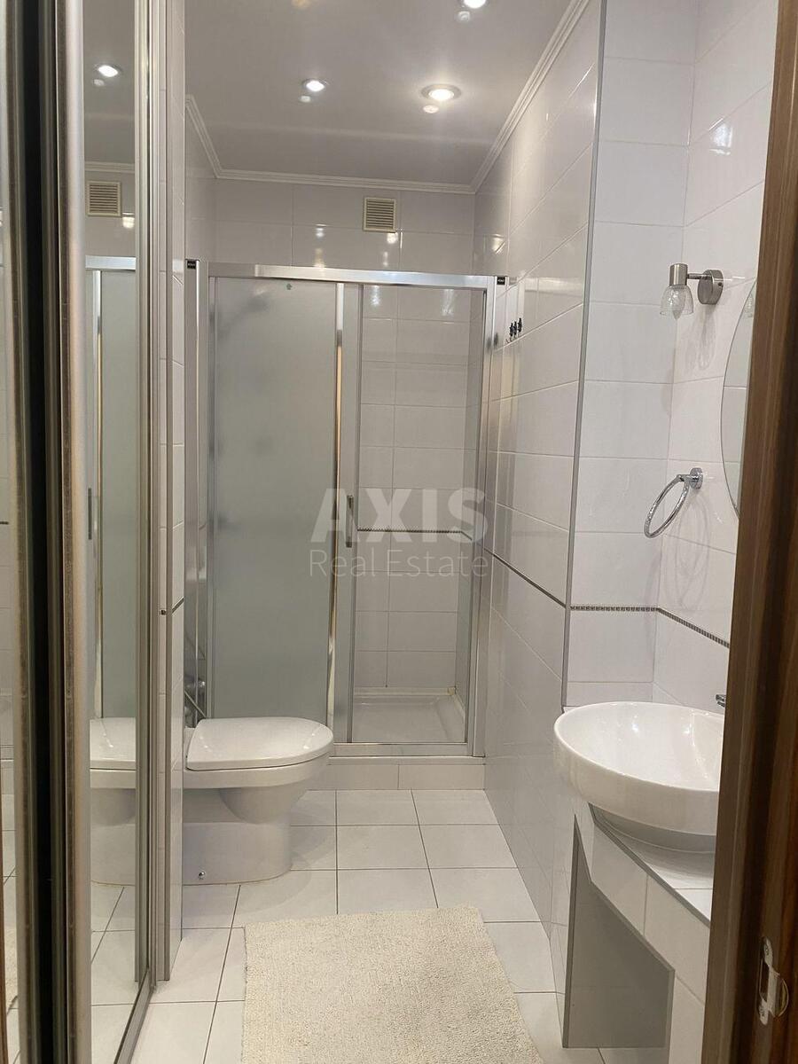 2k apartment vul. Lobanovs'kogo 4Г9