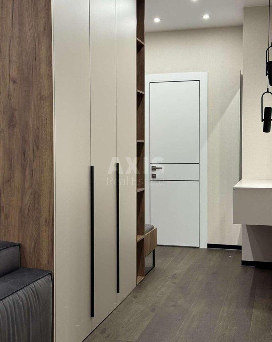 1k apartment vul. Saljutna 2Б, корп. 35
