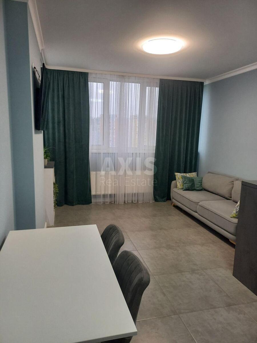 2k apartment vul. Panel'na 2591020
