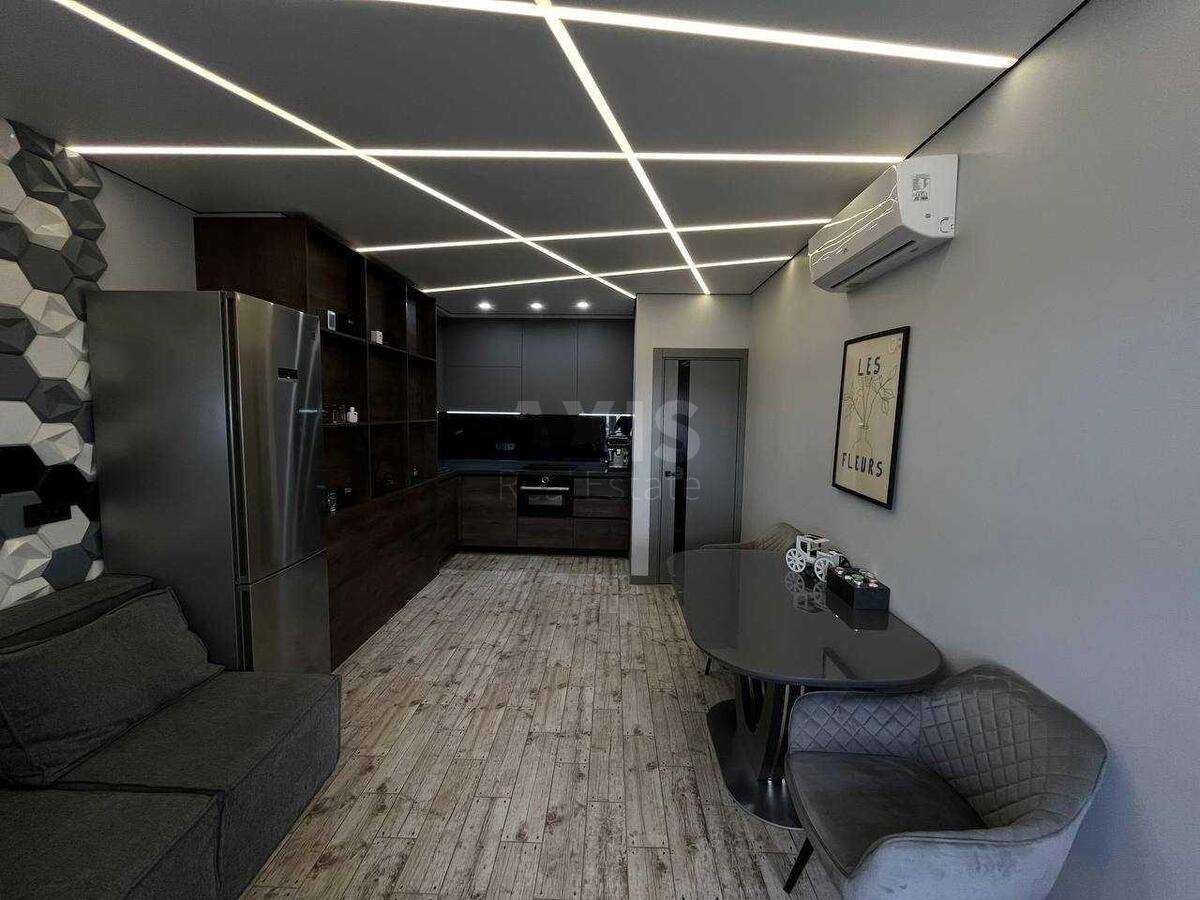 2k apartment vul. Lypkivs'kogo Vasylja Mytropolyta 37Г561300