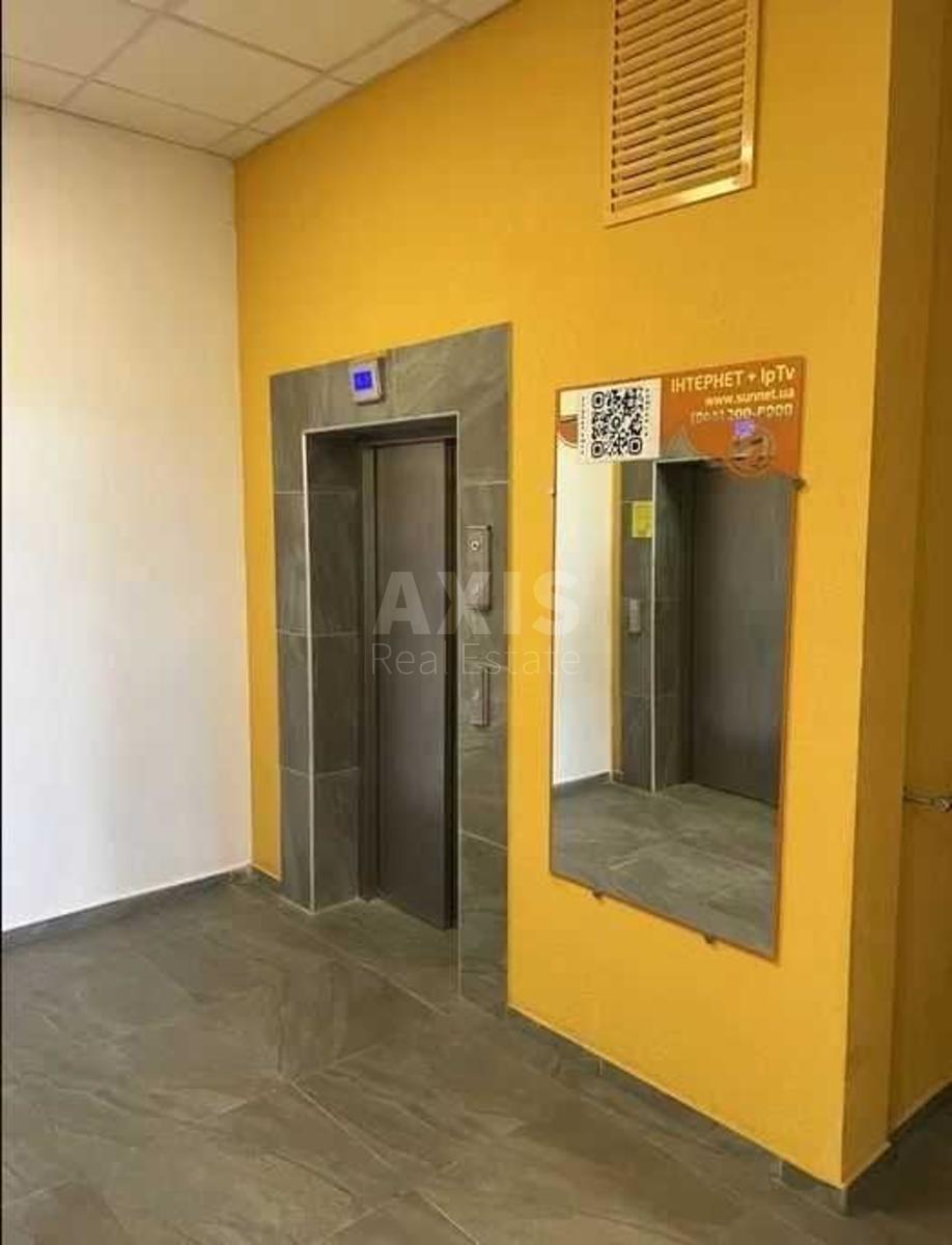 1k apartment uzv. Lysogirs'kyj 26А2
