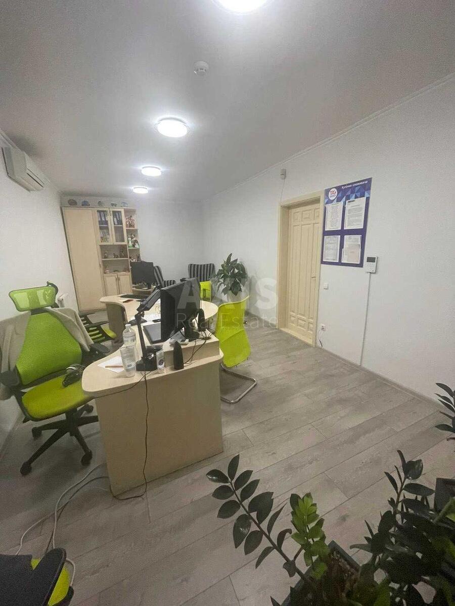 Офис ул. Алексы Тихого 94, 210м20