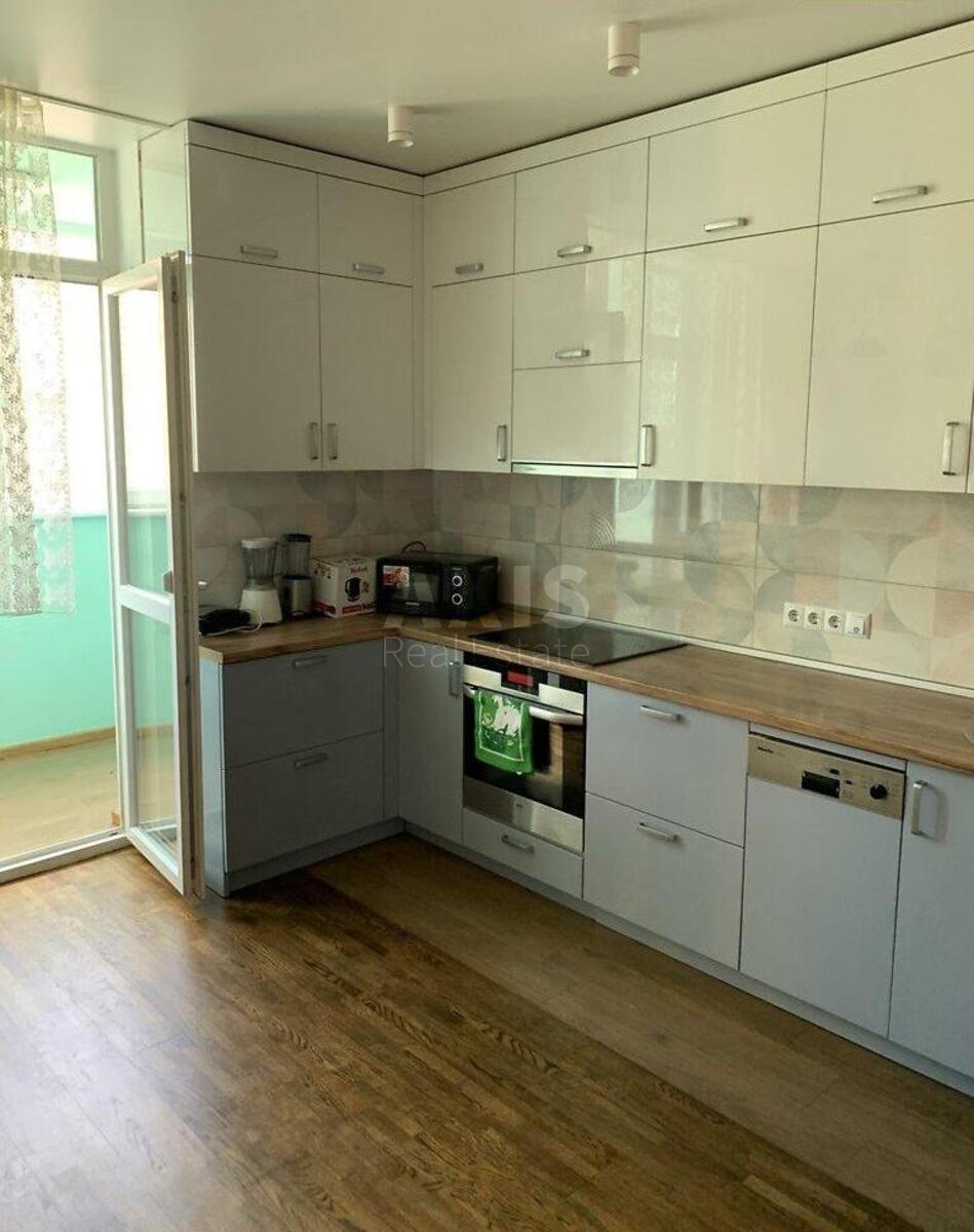 2k apartment pr-t Komarova Kosmonavta 22