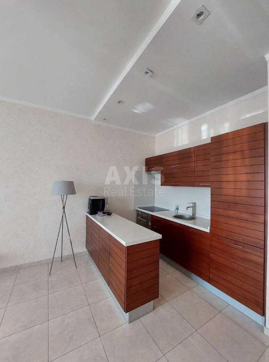 3k apartment vul. Poltavs'ka 10