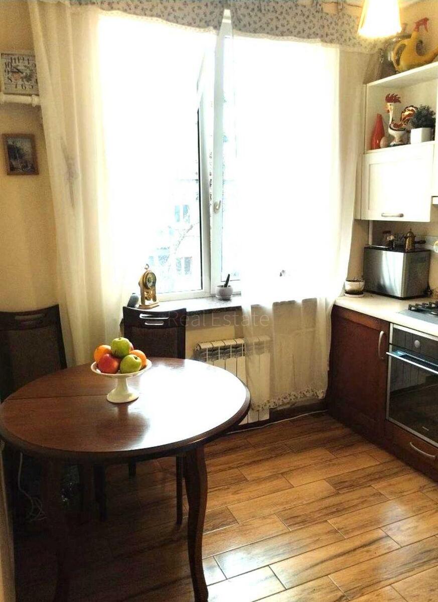 2к квартира ул. Стельмаха Михаила 151