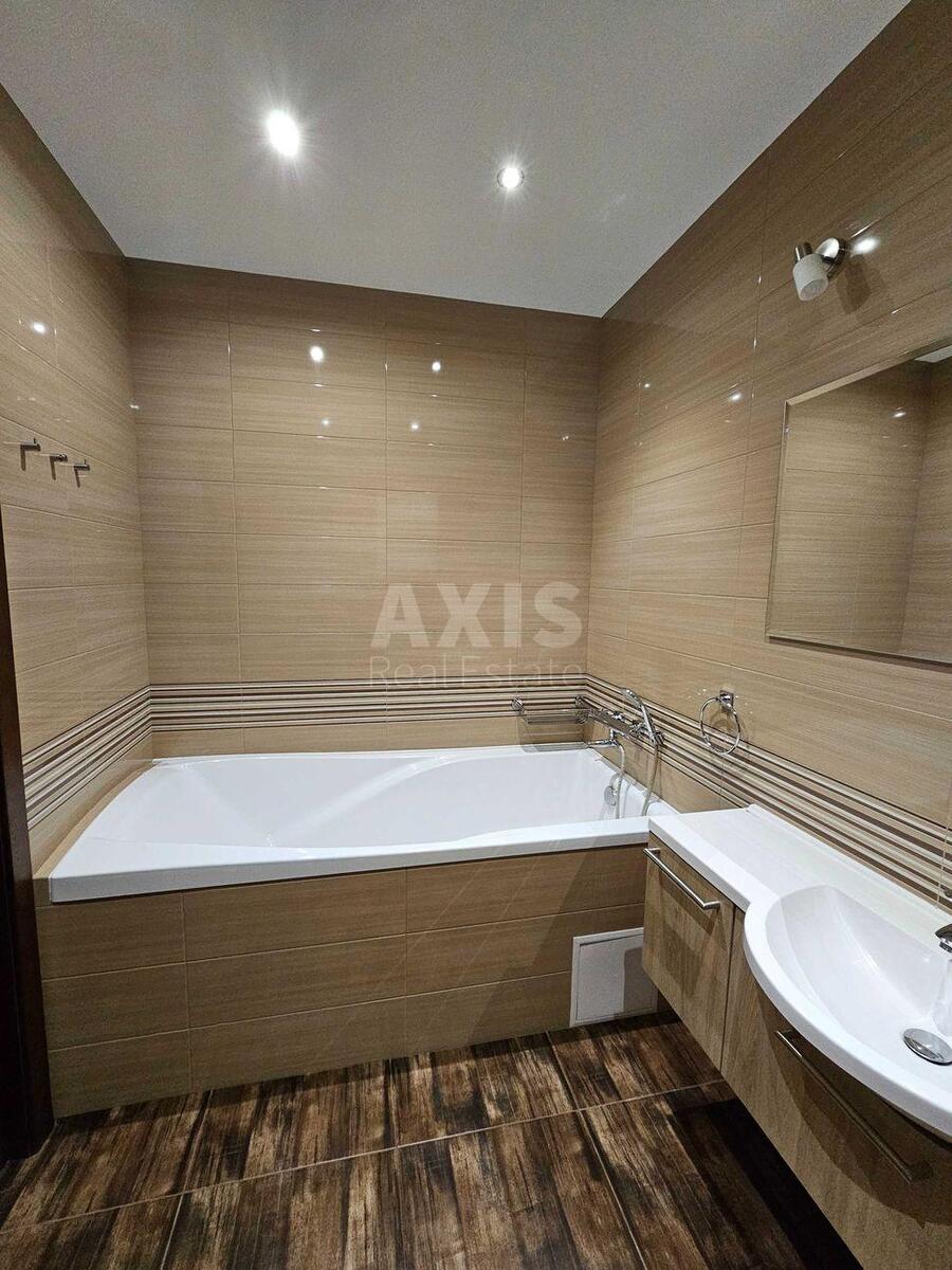 3k apartment vul. Yulia Zdanovska 46/114