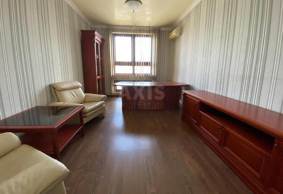 Офис ул. Руставели Шота 44, 180м261242