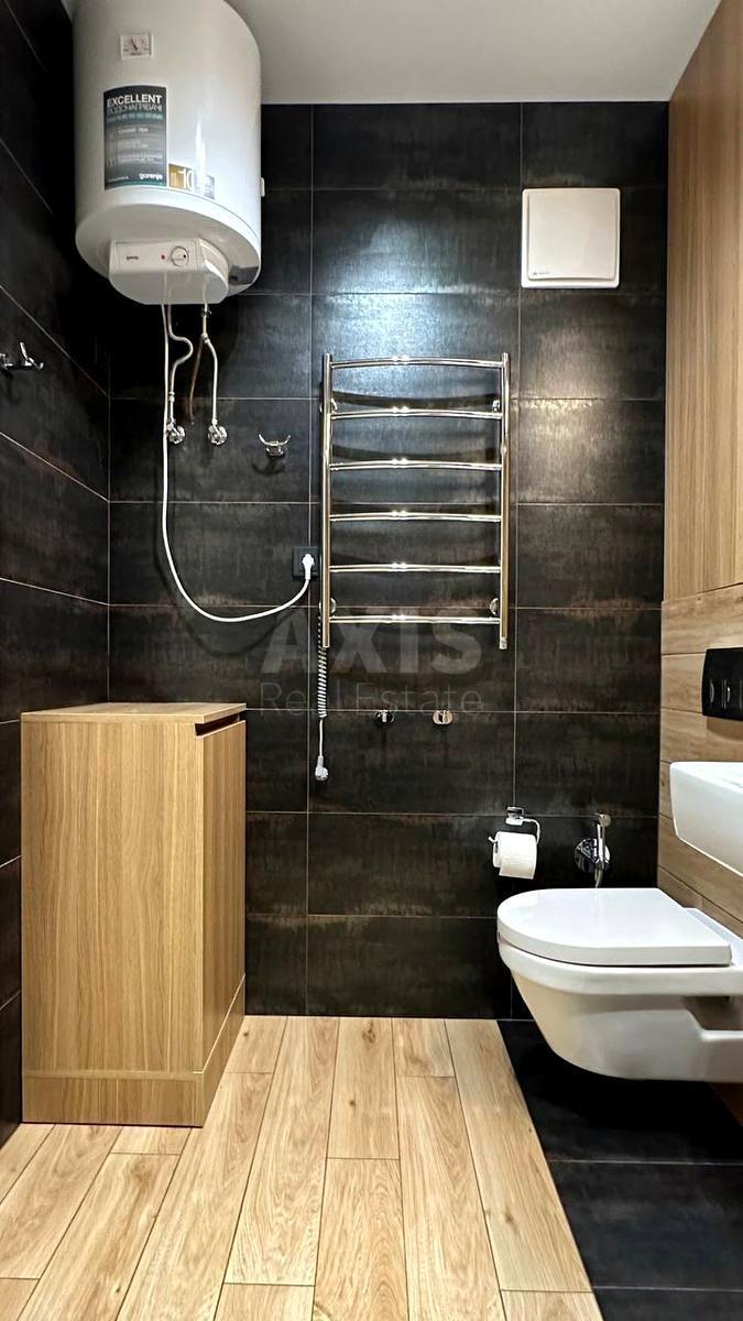 2k apartment vul. Lypkivs'kogo Vasylja Mytropolyta 16А615358