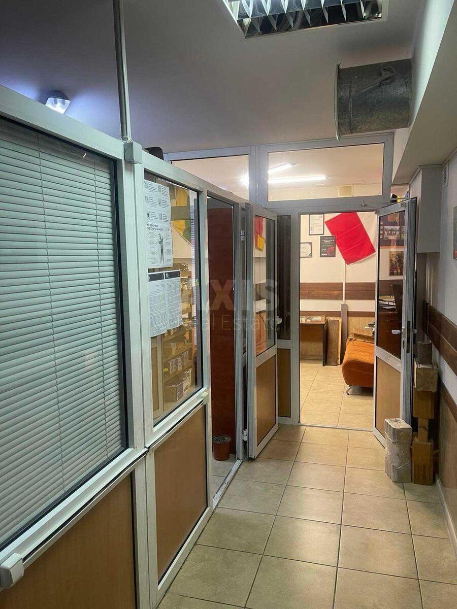 Trade object vul. Revuc'kogo 13Б, 130m2613333