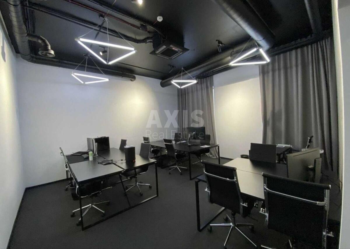 Офис ул. Антоновича 74, 680м2613612