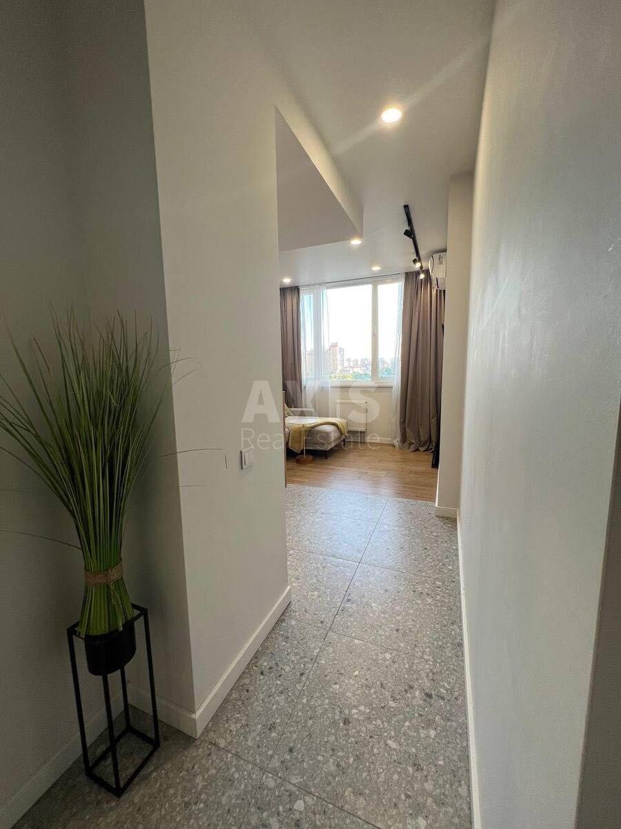 2k apartment vul. Revuc'kogo 406