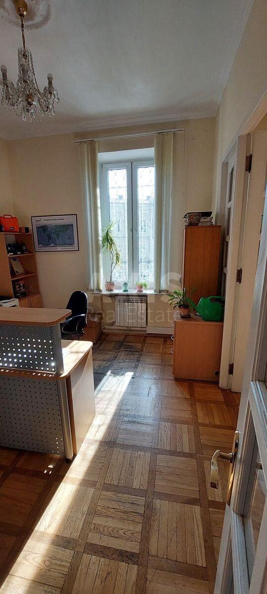 Office pl. Bessarabs'ka 2, 161m2567790
