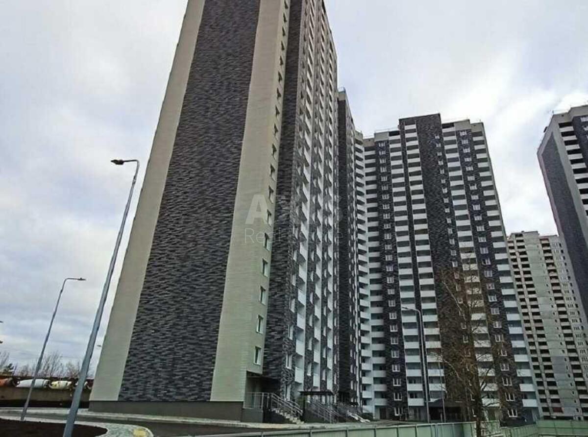 1k apartment vul. Malynovs'kogo Marshala 4В