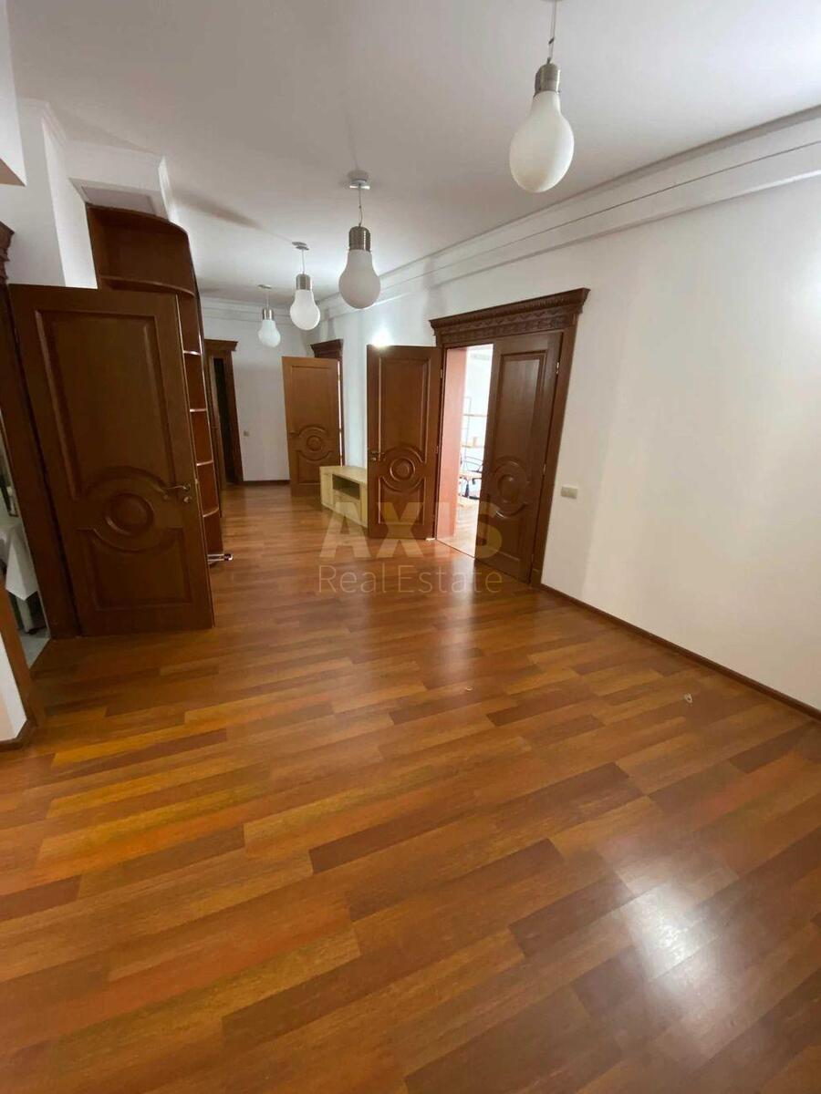 Офис ул. Институтская 19В, 120м2