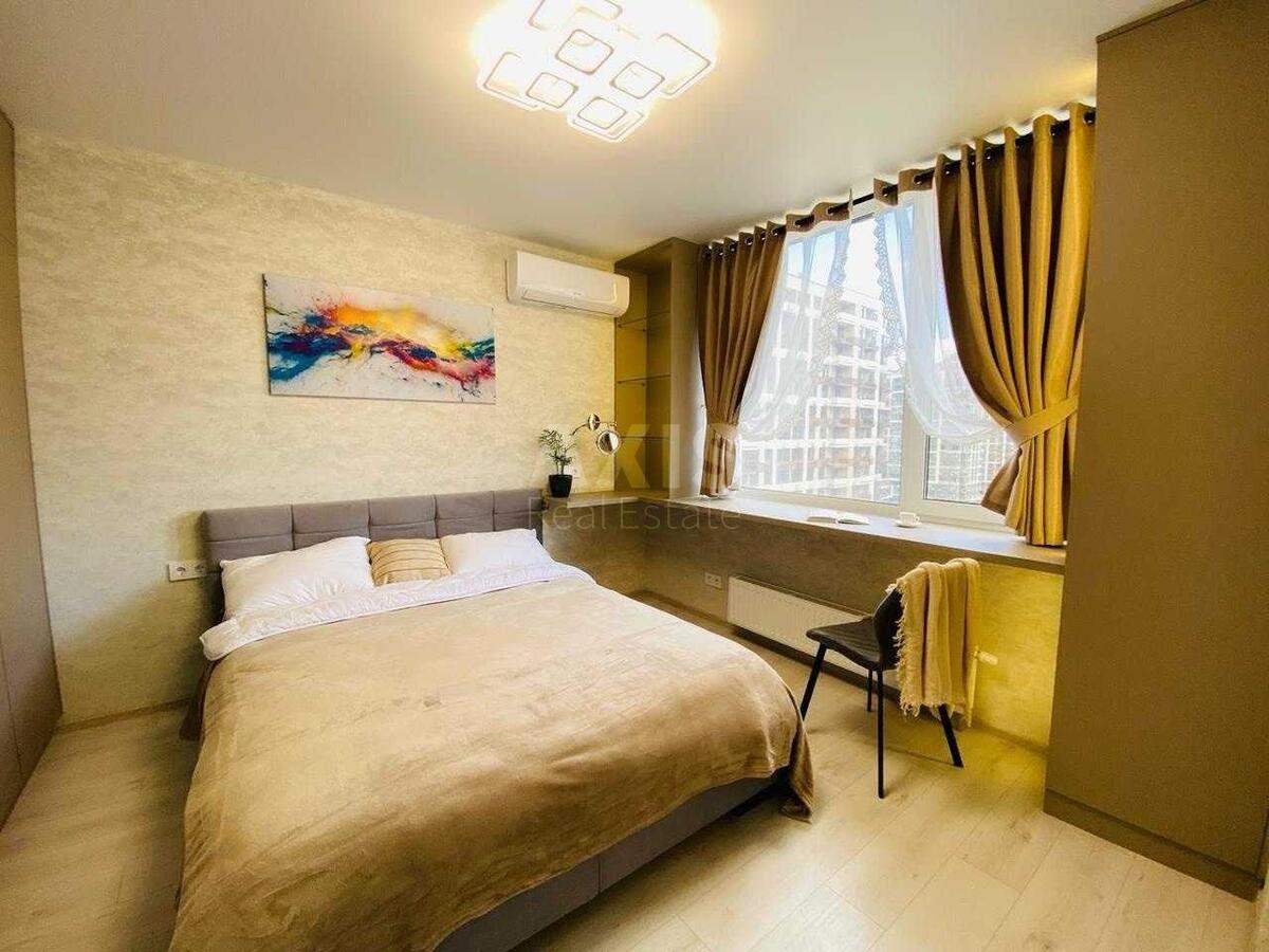 1k apartment vul. Rodyny Kristeriv 165