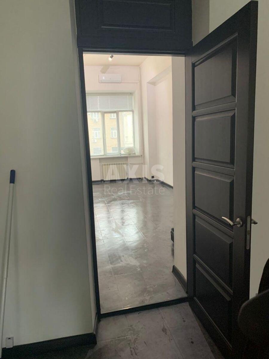 Office vul. Velyka Vasyl'kivs'ka 43, 98m2624809
