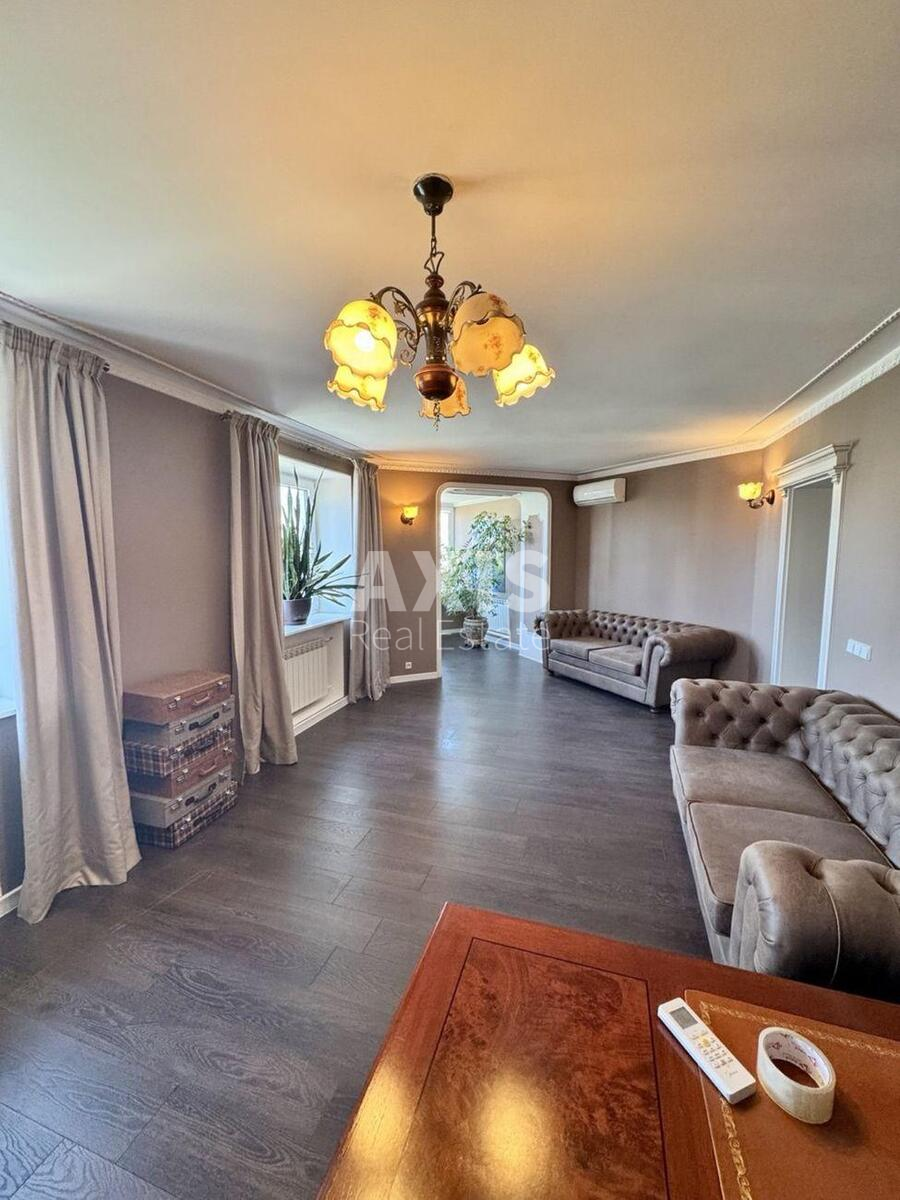 4k apartment vul. Dragomanova 170