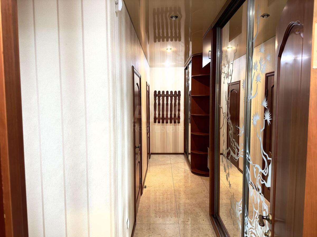 2k apartment vul. Naumova Generala 661