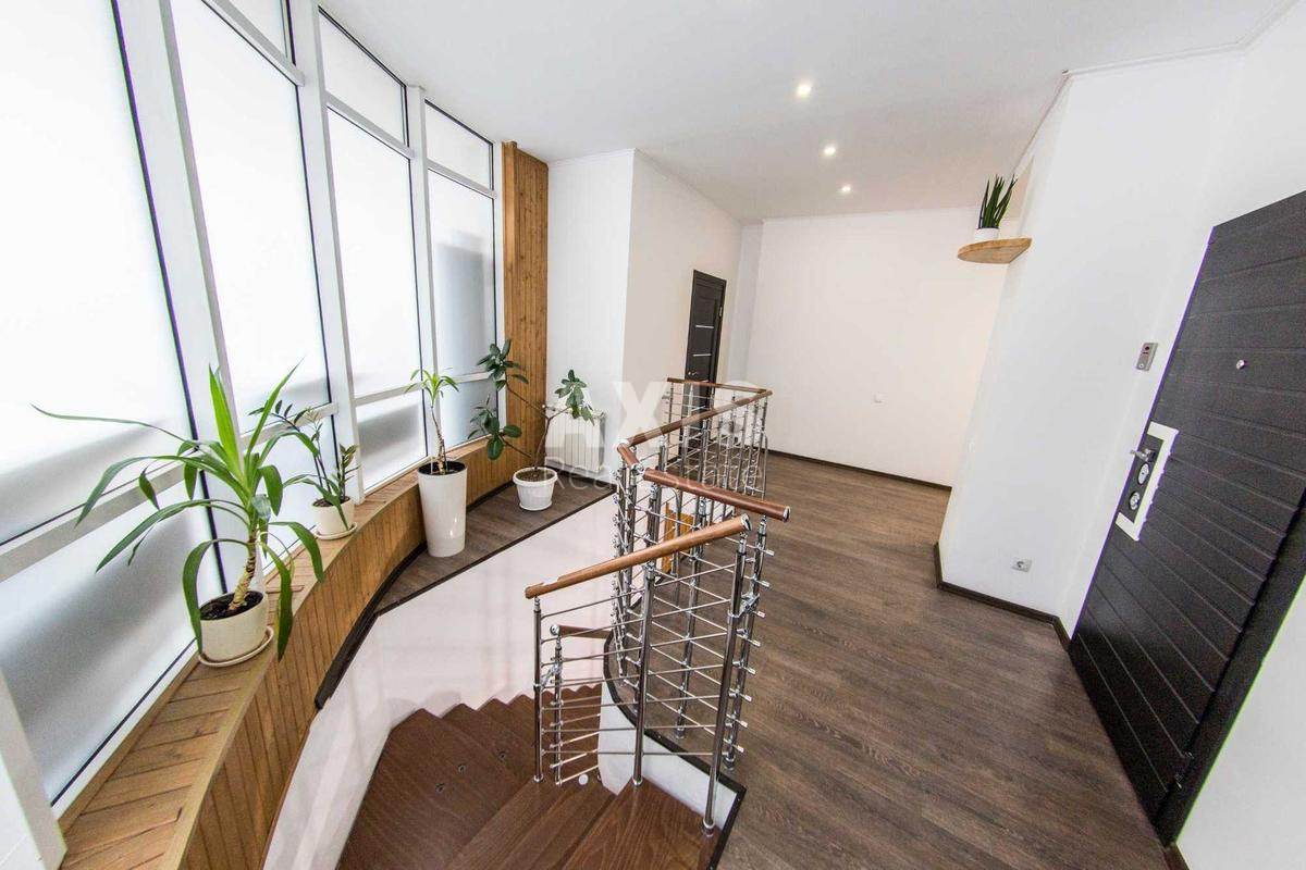 Office vul. Knyaziv Ostrozkykh 46/2, 68m2392816