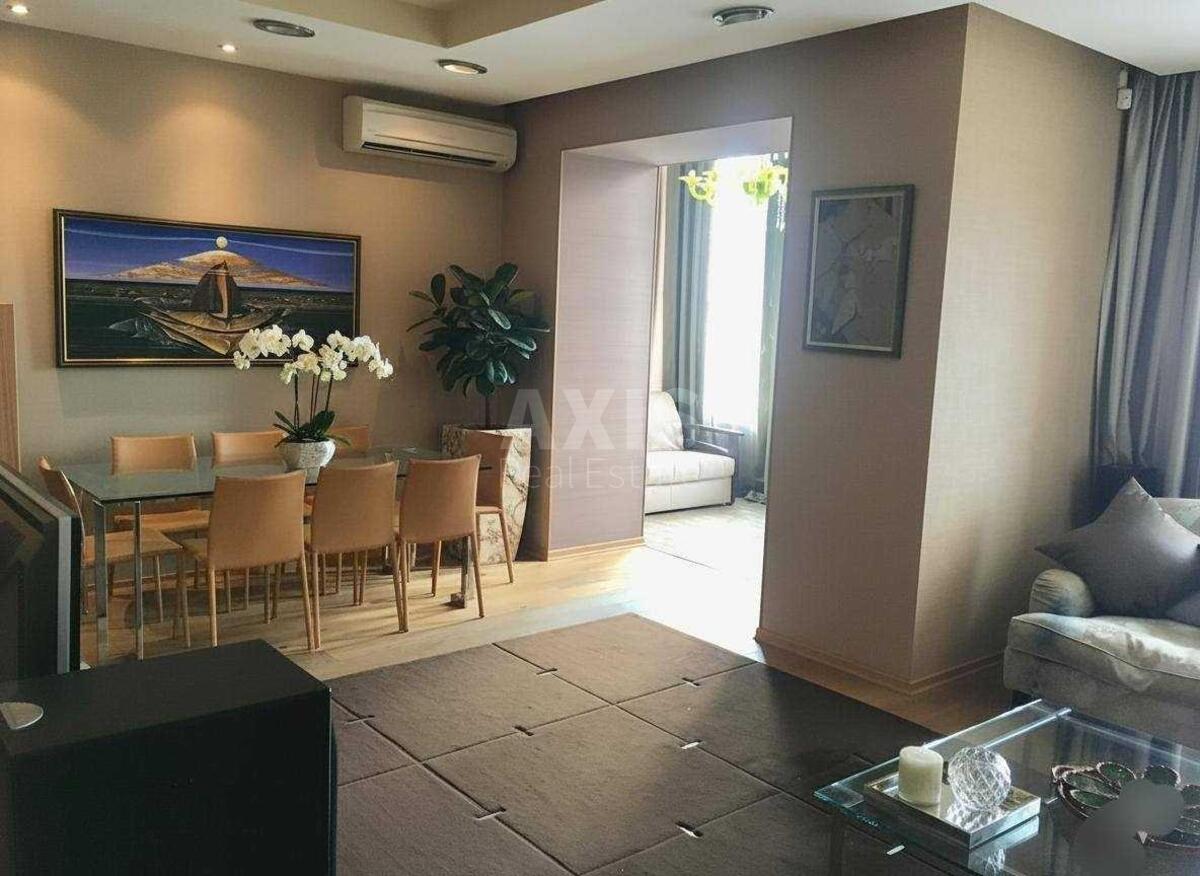 3k apartment pr-t Volodimira Іvasyuka 10А61901