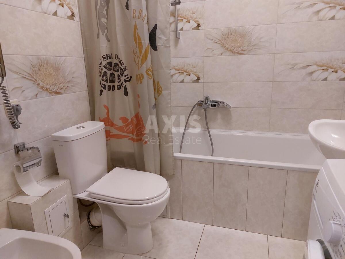 1k apartment vul. Lypkivs'kogo Vasylja Mytropolyta 37Б619604