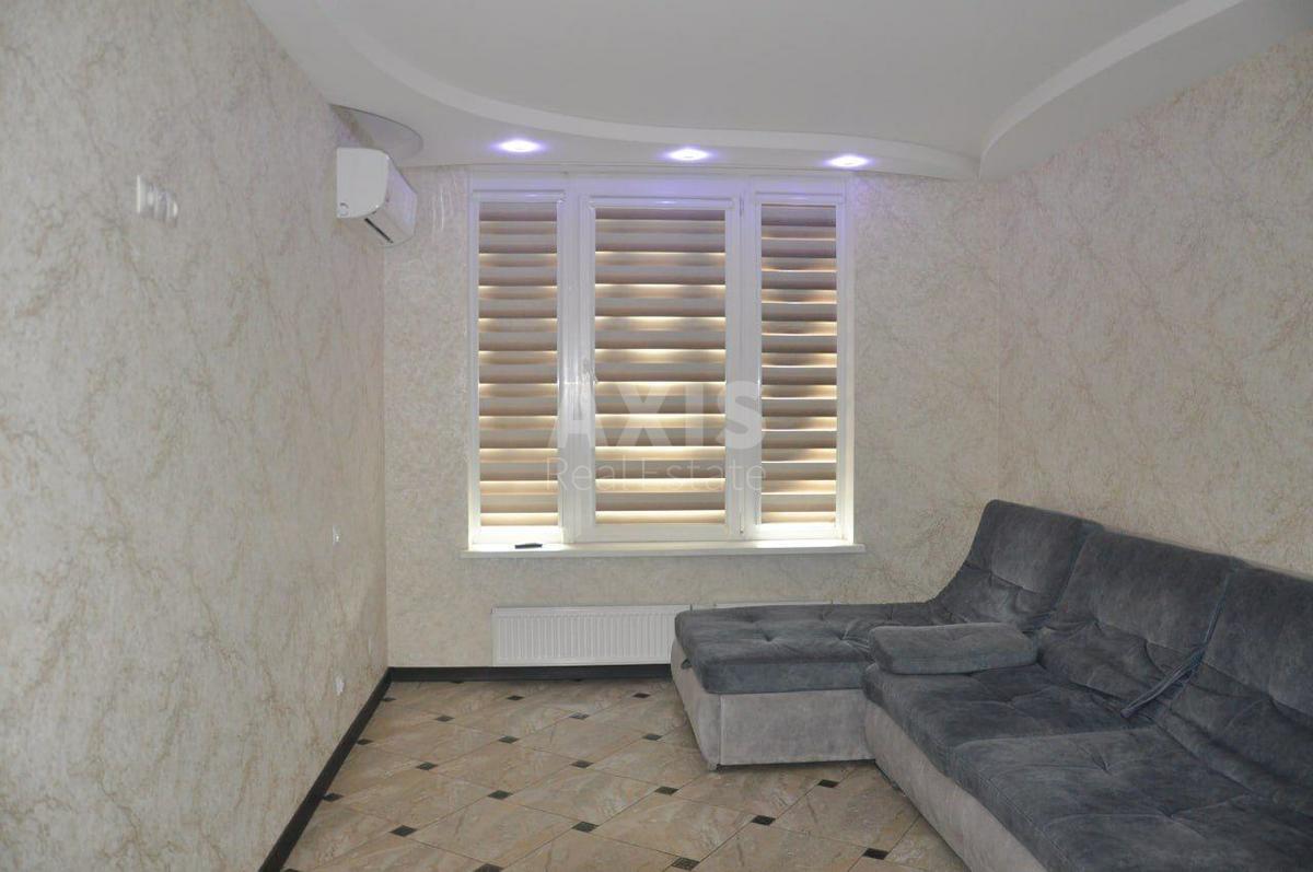 1k apartment nab. Dniprovs'ka 1814