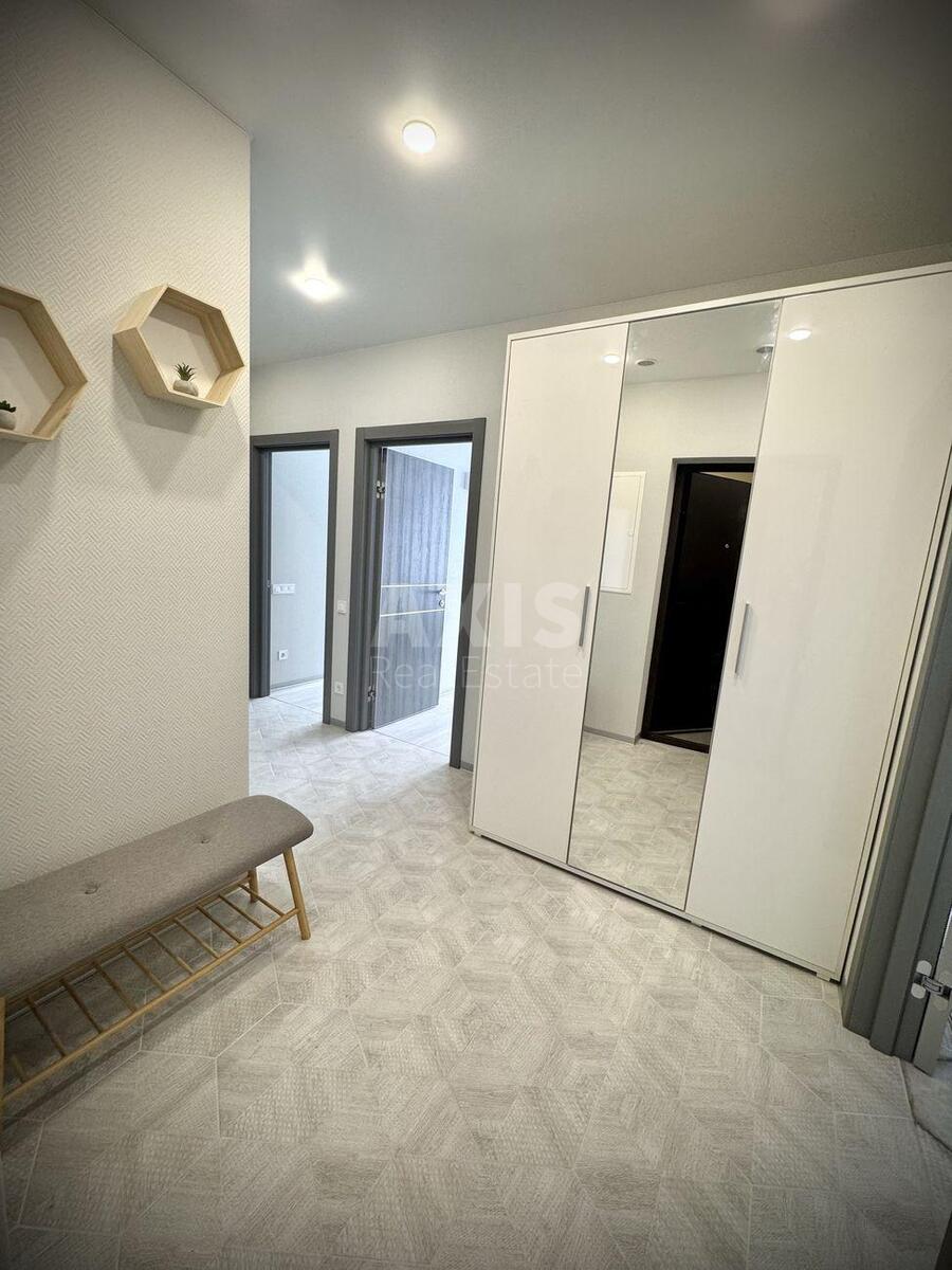2k apartment vul. Sverstjuka Jevgena 45949814