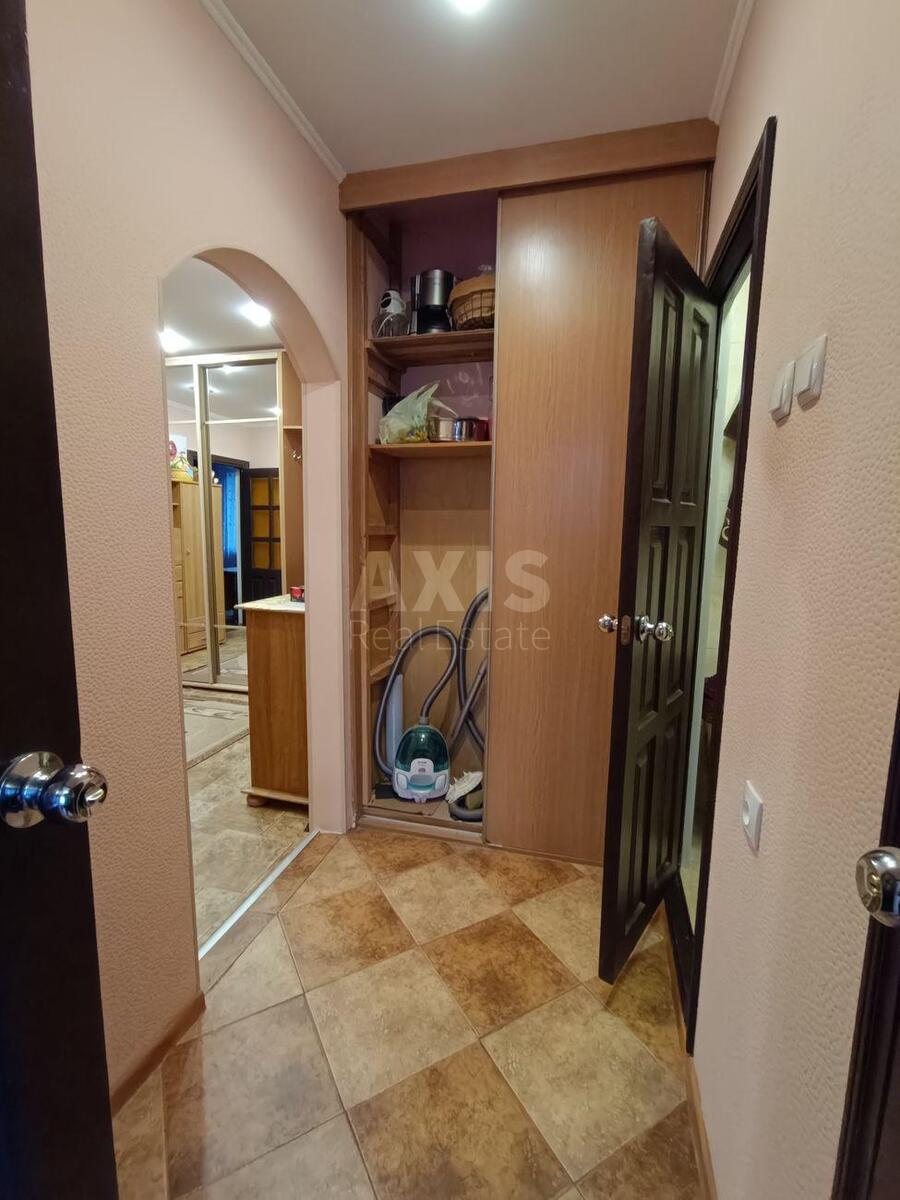 3к квартира пр-т Глушкова Академика 457