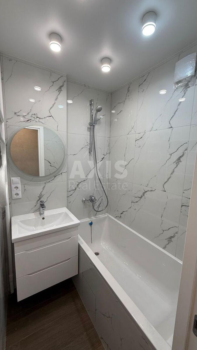 2k apartment nab. Dniprovs'ka 110