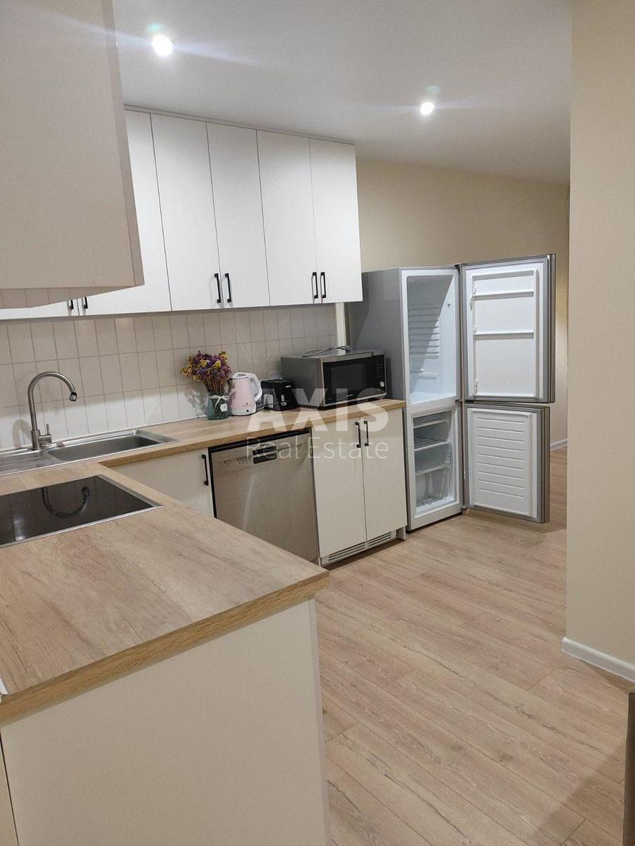 1k apartment vul. Bulahovs'kogo Akademika 212
