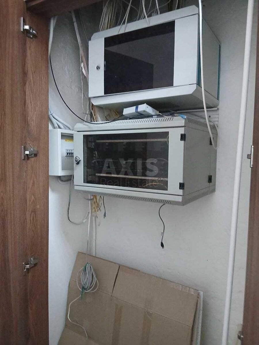 Office vul. Kutuzova 18/7, 121m27