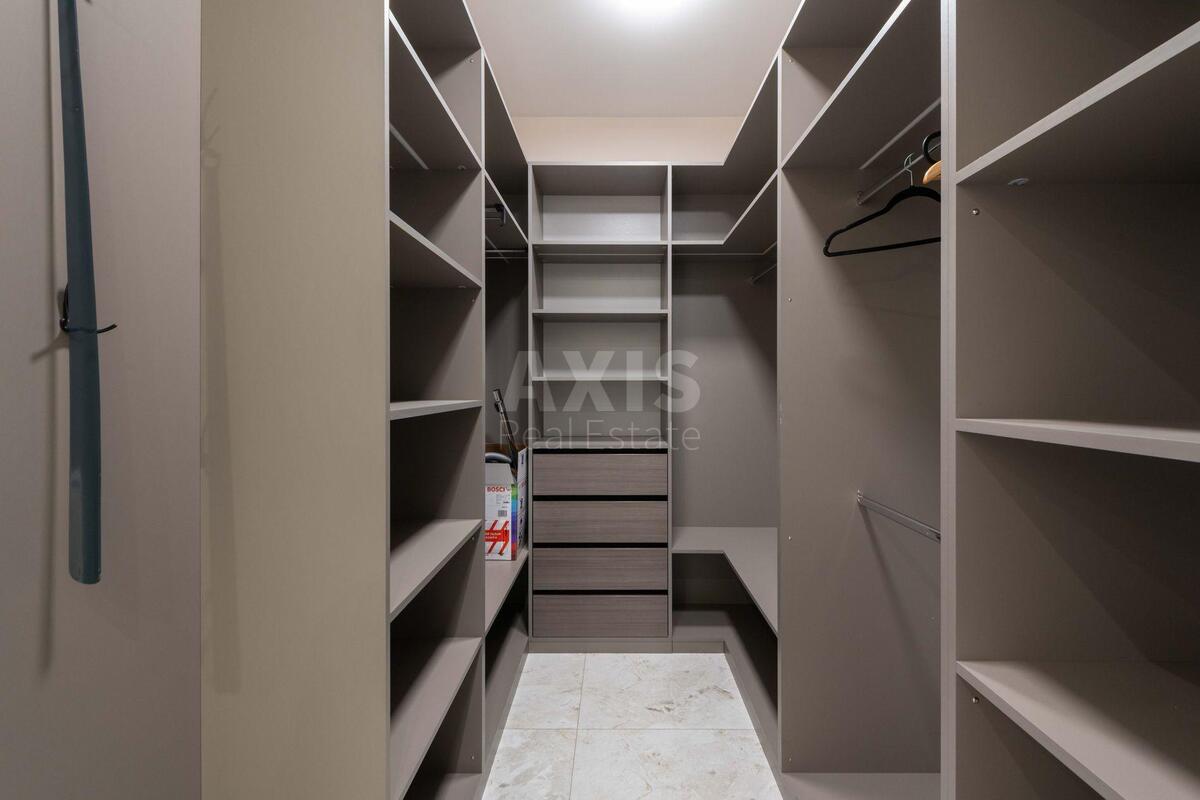 4k apartment vul. Strutyns'kogo Sergija 25895417