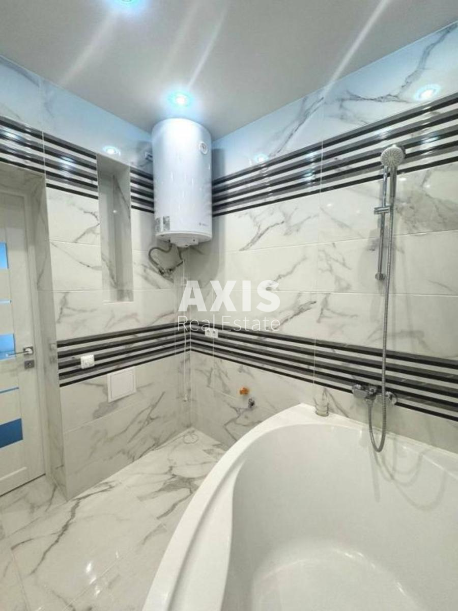 2к квартира ул. Метрологическая 52