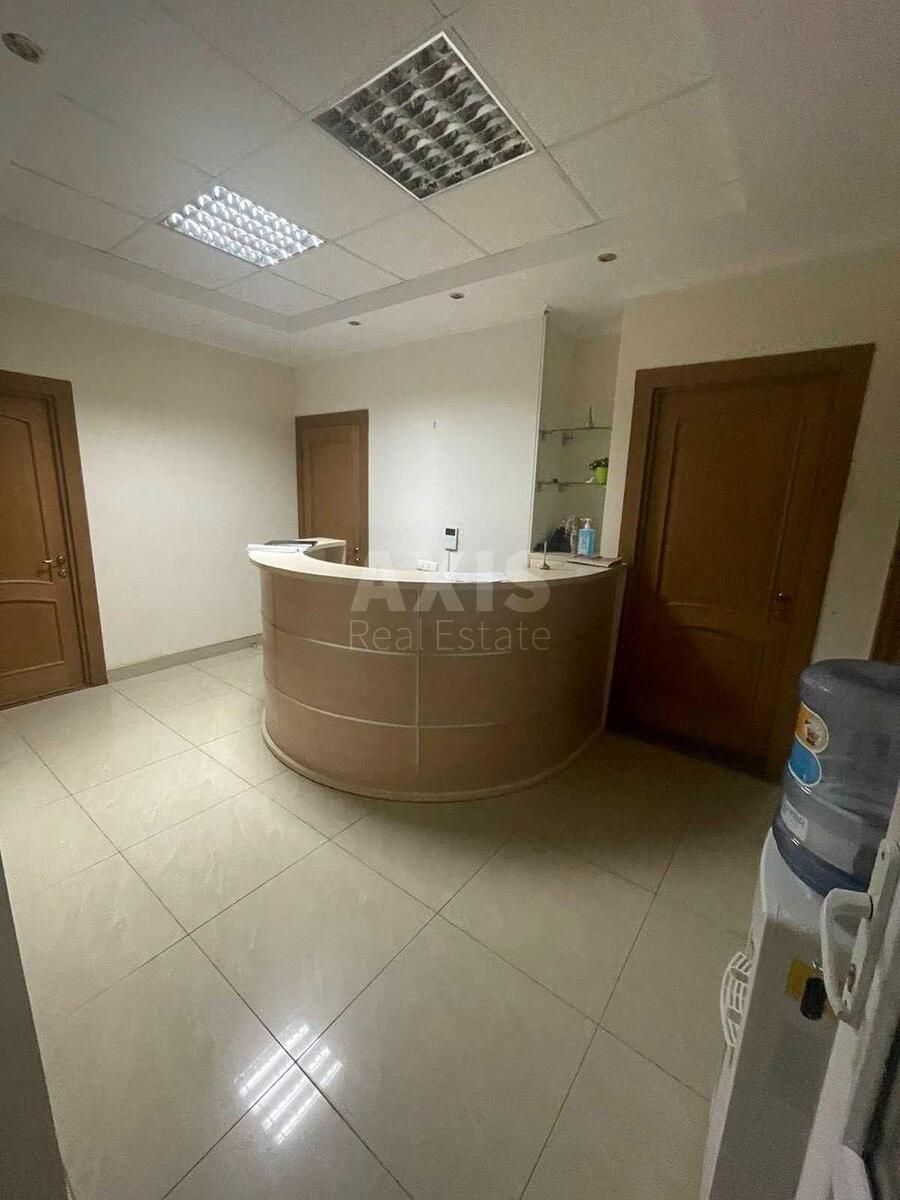 Офис ул. Алексы Тихого 94, 210м22