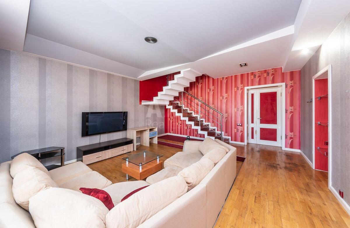 4k apartment pr-t Geroi'v Stalingrada 10А2