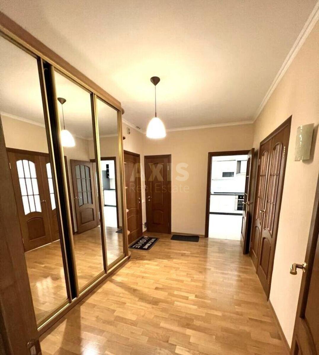 2k apartment pr-t Bazhana Mykoly 120