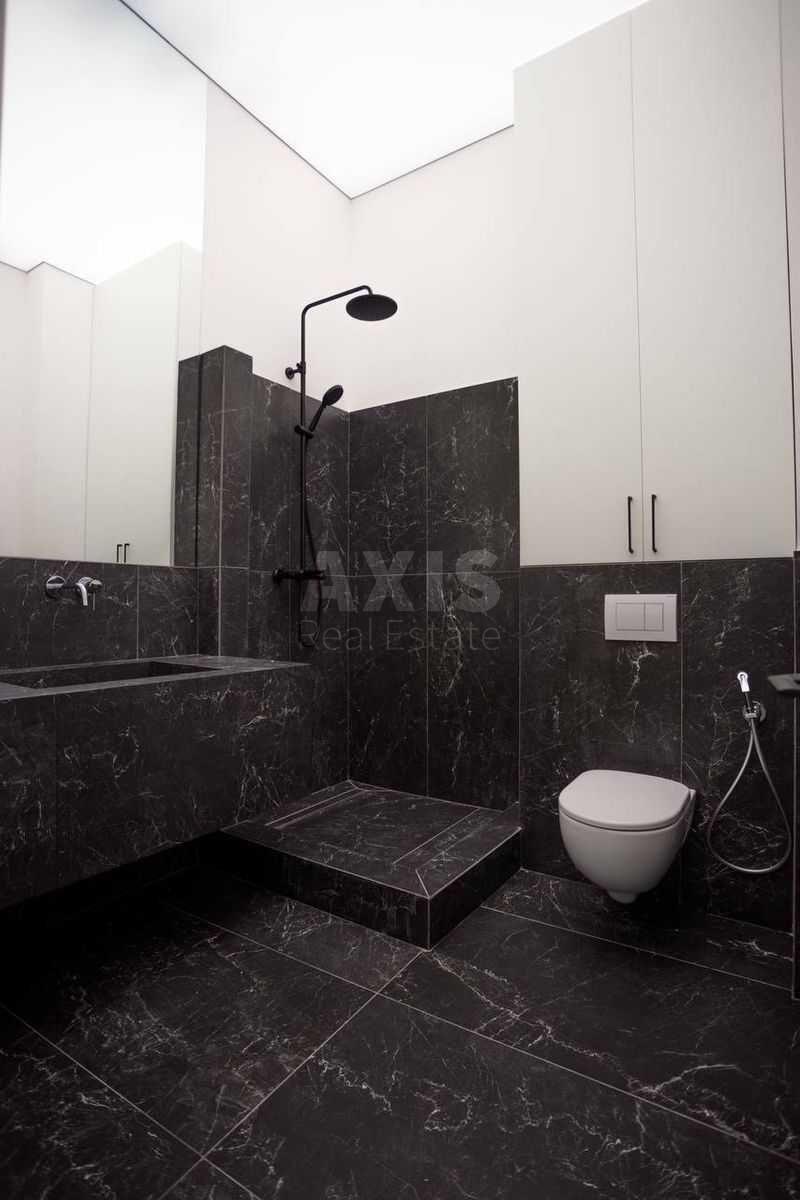 Office vul. Velyka Vasyl'kivs'ka 38, 100m211