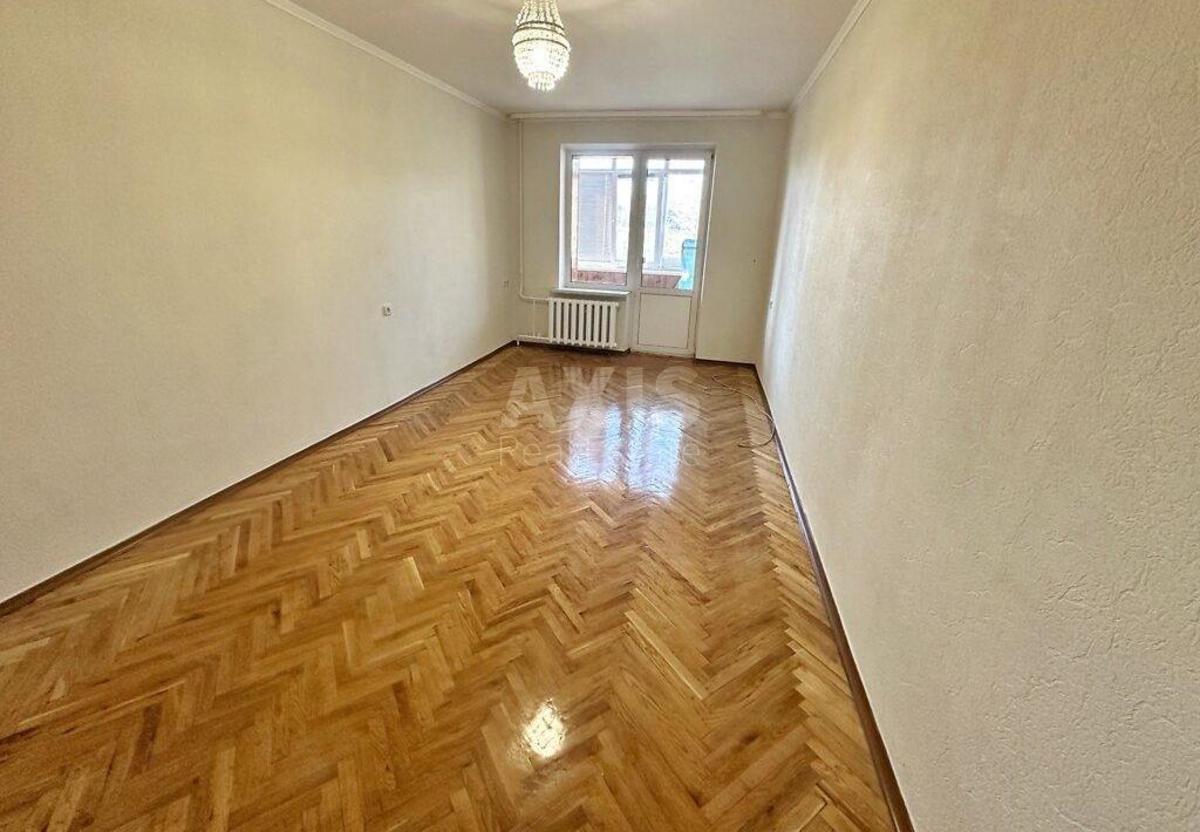 3k apartment vul. Barbjusa Anri 5Б0