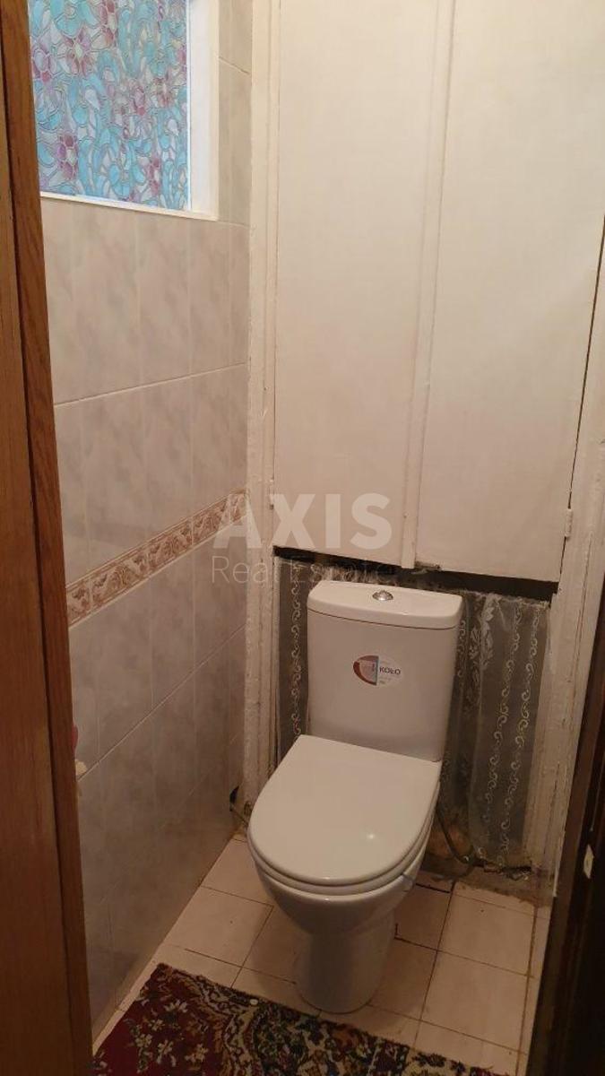 2k apartment vul. Sverstjuka Jevgena 8А4
