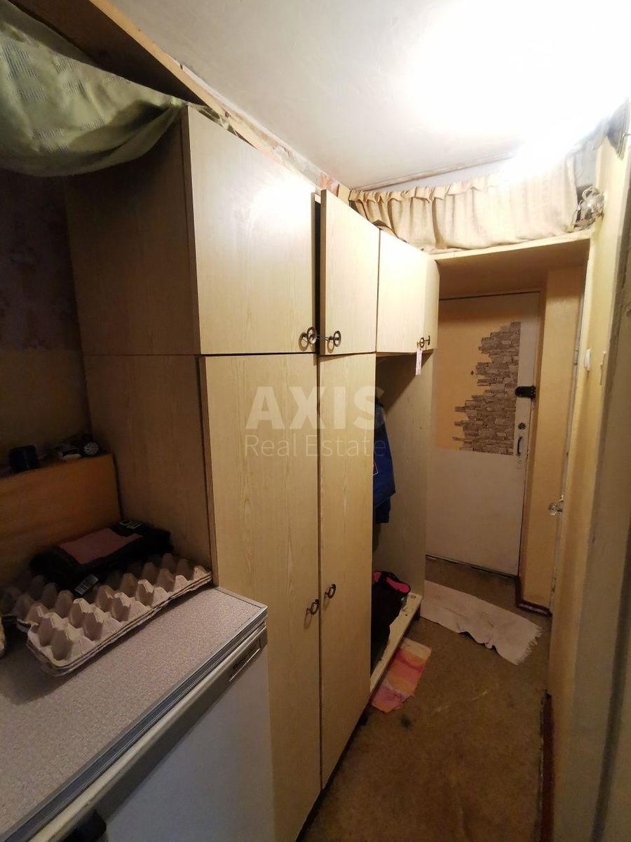 3k apartment nab. Rusanivs'ka 105