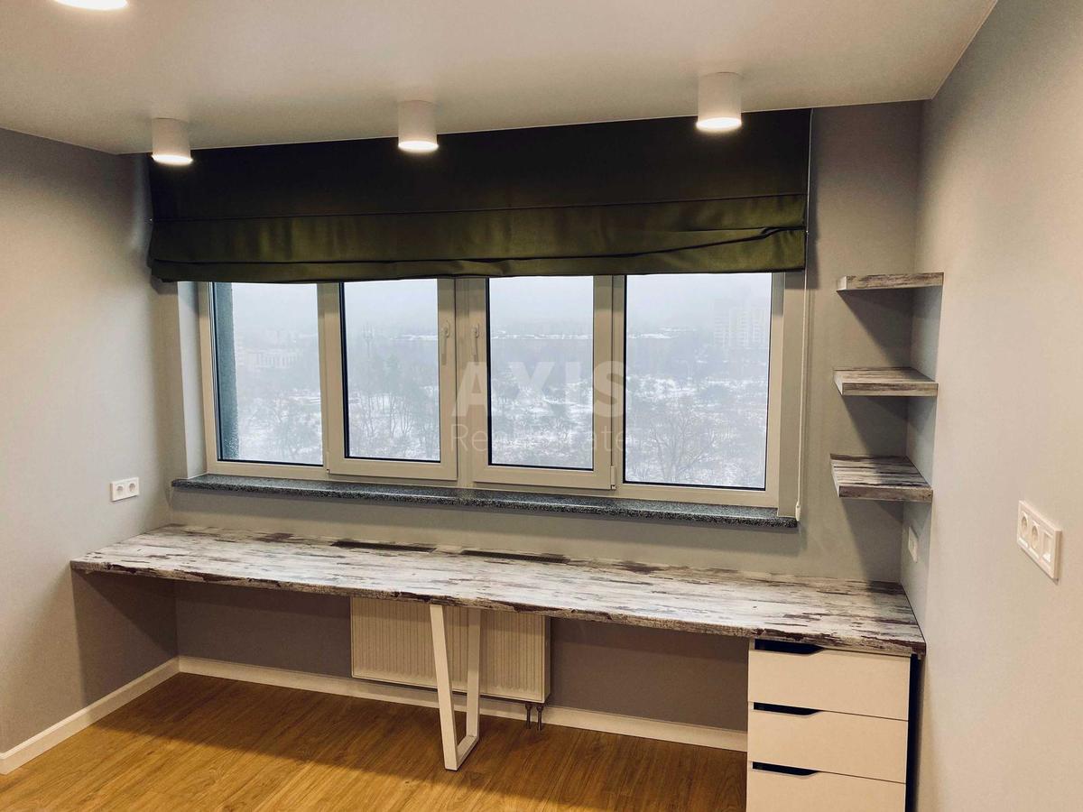 3k apartment vul. Myhajla Maksymovycha 32А8
