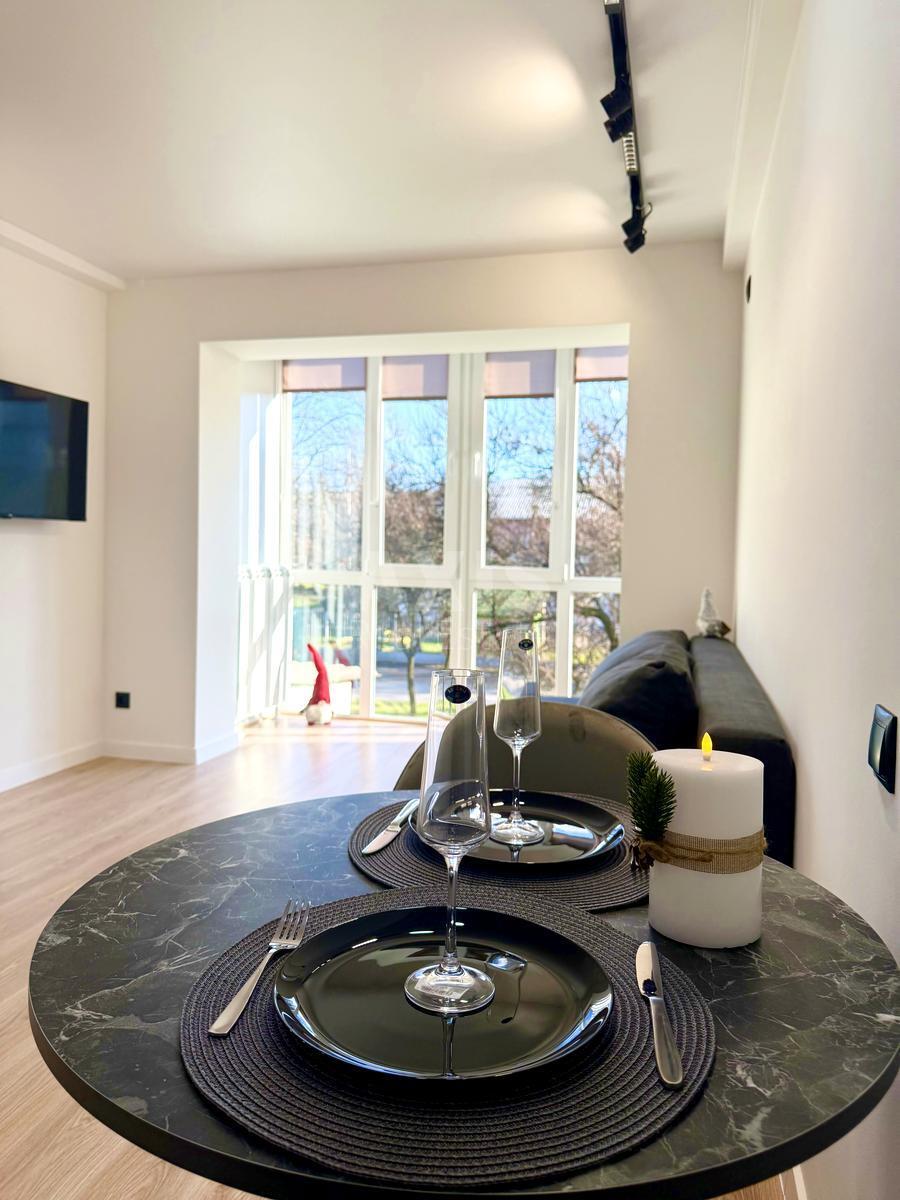 1k apartment vul. Junosti 9638751