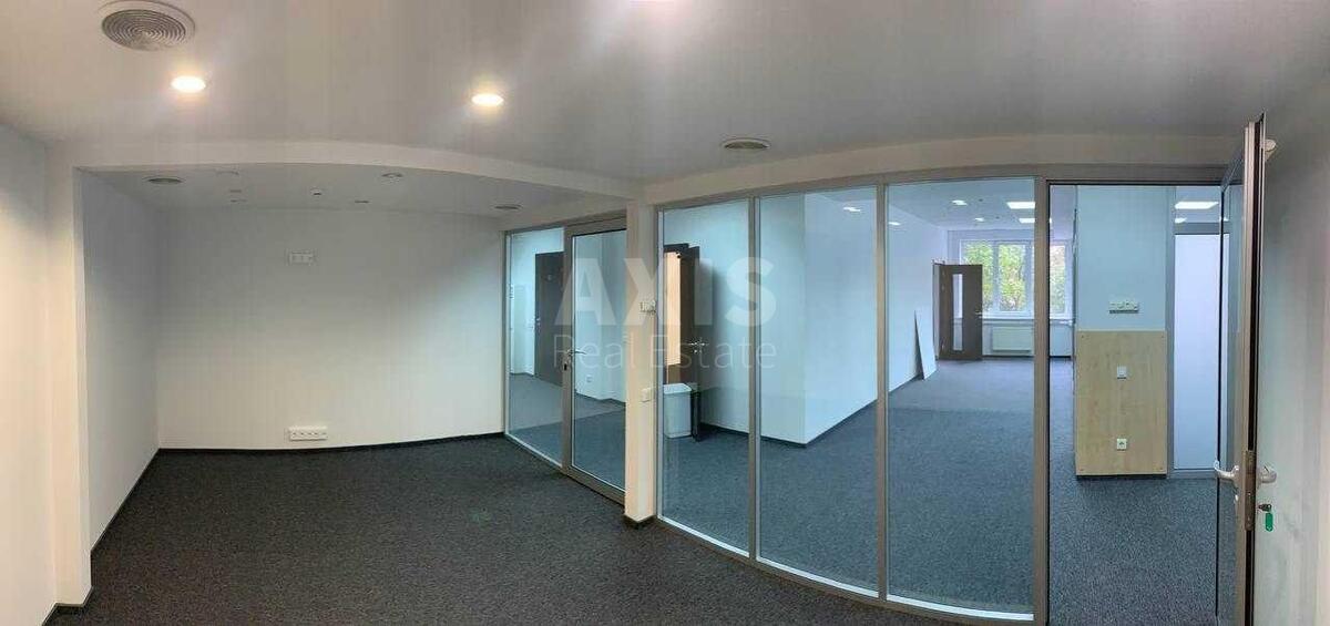 Office vul. Zhyljans'ka 110, 530m20