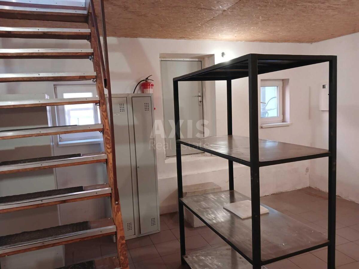 Service object vul. Odojevs'kogo 10, 120m2598751